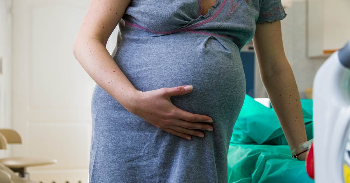 tehotna-zena-porod